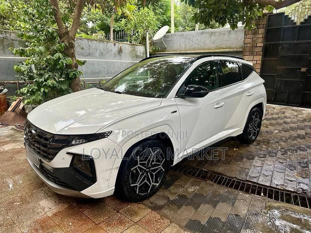 Hyundai Tucson 2021 White
