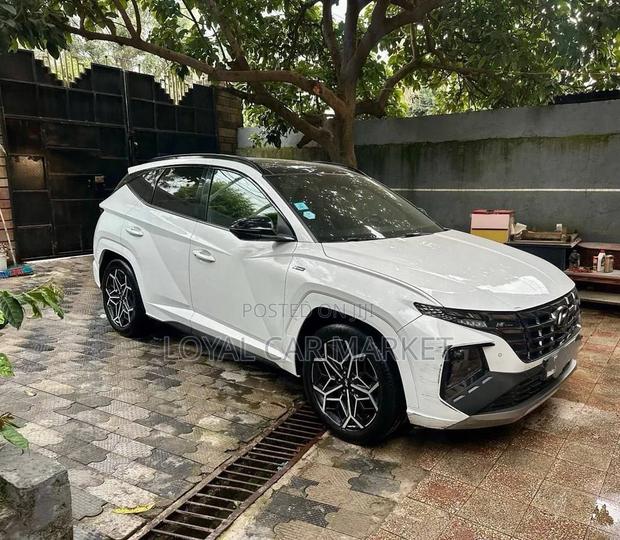 Hyundai Tucson 2021 White