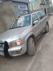 Nissan Pathfinder Automatic 2000 Silver for sale