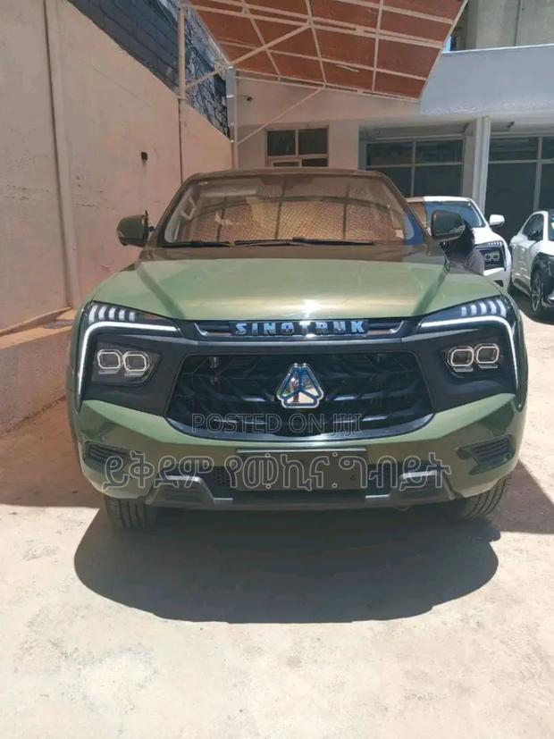New Sinotruk Howo 2023 Green