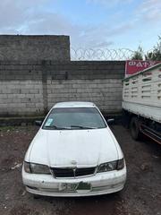 Nissan Sunny 2000 White for sale