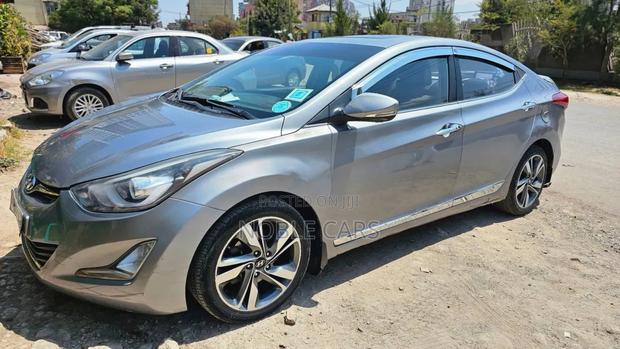 Hyundai Avante 2015 Gray