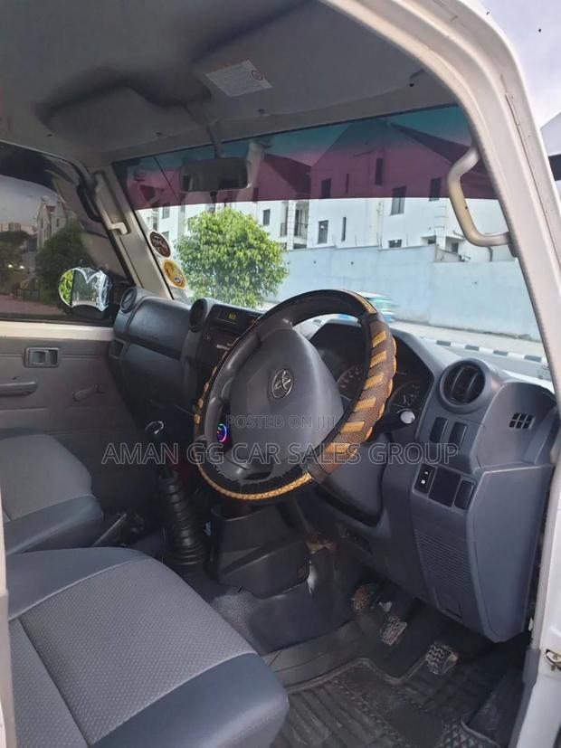 Toyota Land Cruiser 2018 White