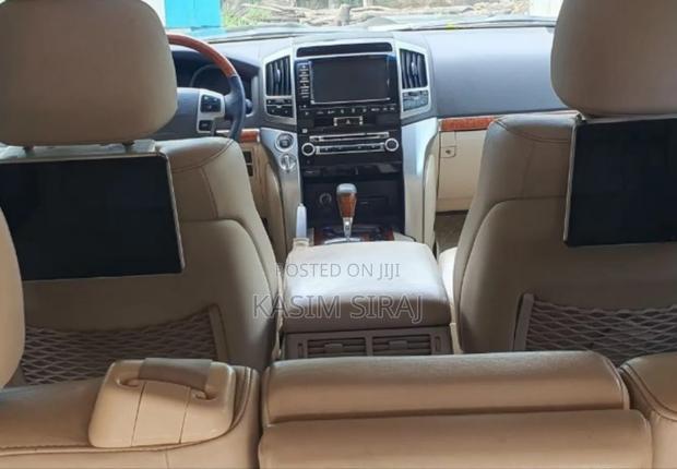 Toyota Land Cruiser 4.5 V8 TD 2018 Black