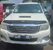 Toyota Hilux 2.5 D-4D 4X4 SRX 2012 White for sale