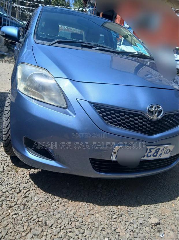 Toyota Yaris 2010 Blue
