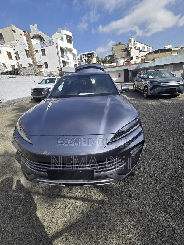 New BYD Song Plus 1.5 CVT Hybrid FWD 2024 Silver