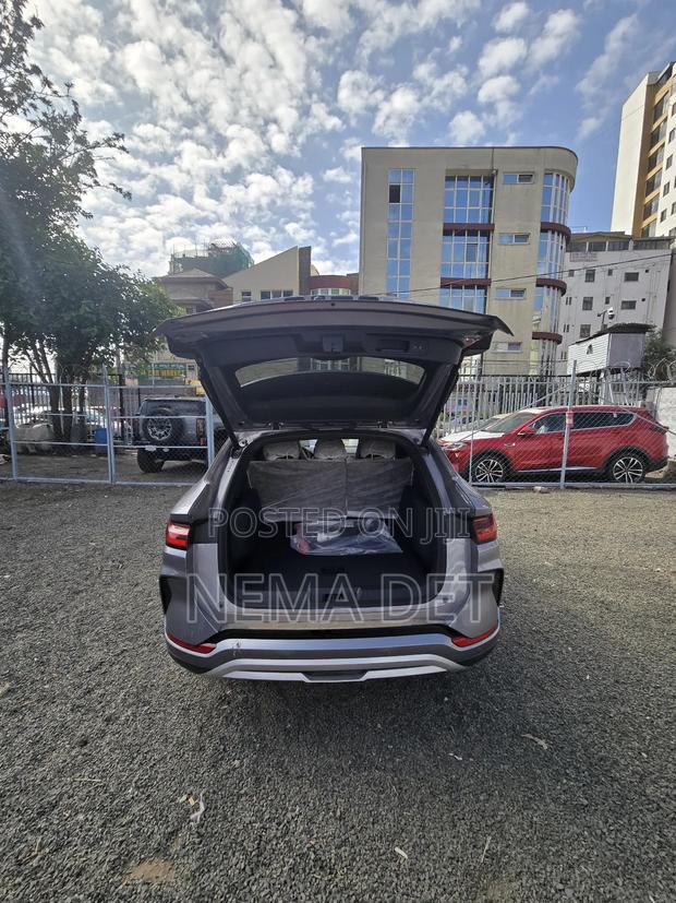 New BYD Song Plus 1.5 CVT Hybrid FWD 2024 Silver