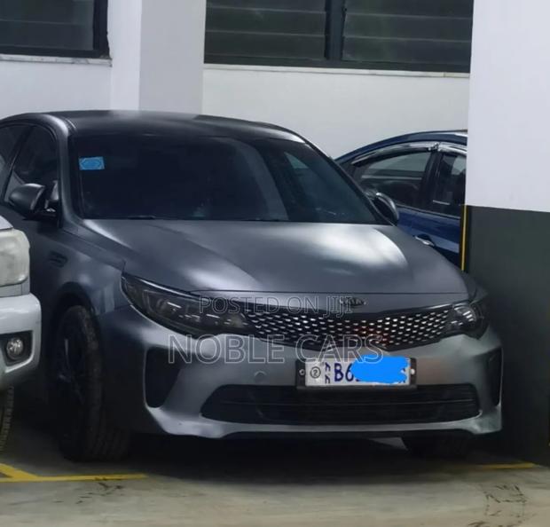 Kia K5 2016 Gray