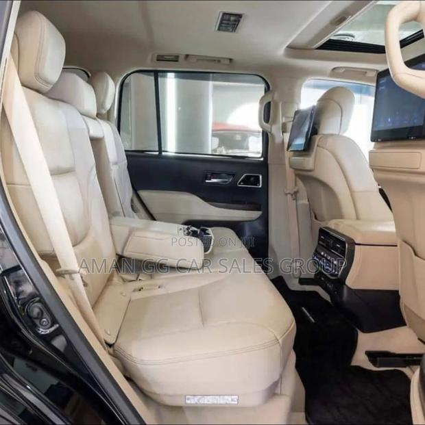 Toyota Land Cruiser 2023 Black