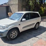 Toyota RAV4 2005 White for sale