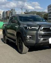 Toyota Hilux 2024 Gray for sale