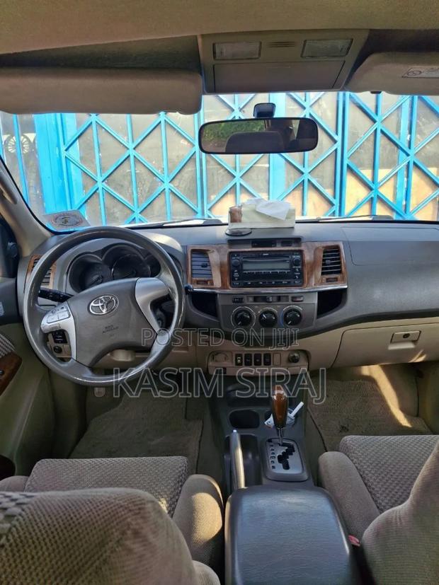 Toyota Fortuner 2.7 AWD 2013 White