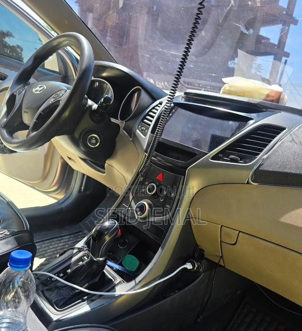 Hyundai Elantra 2015 Brown