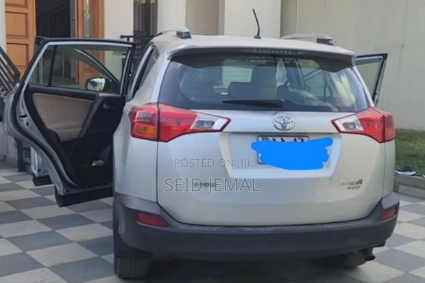 Toyota RAV4 2015 Silver