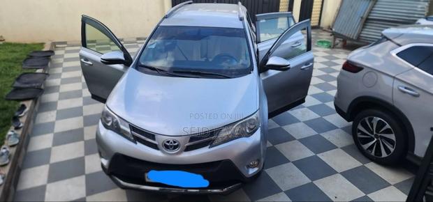 Toyota RAV4 2015 Silver