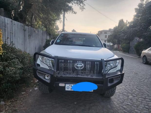 Toyota Land Cruiser Prado 3.0 D-4D (190 Hp) 2015 White
