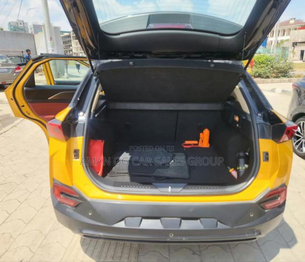 Bestune T77 1.2 FWD 2021 Yellow