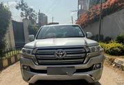 Toyota Land Cruiser 2018 Silver for sale