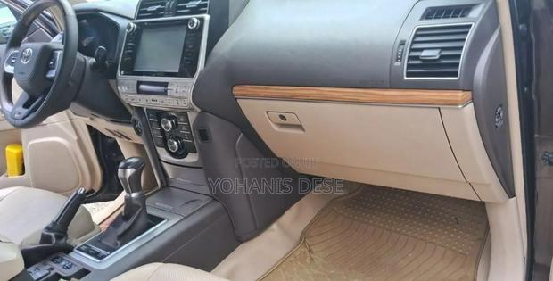 Toyota Land Cruiser Prado 2021 Beige