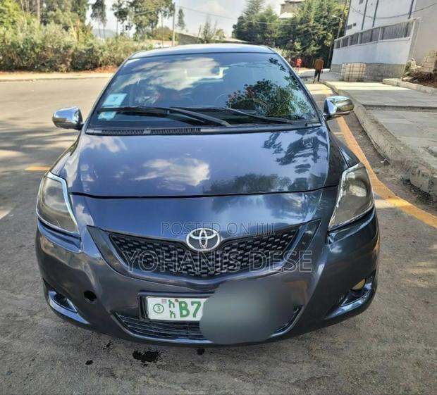 Toyota Yaris 2007 Beige
