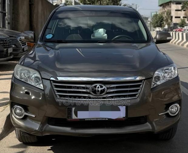 Toyota RAV4 2012 Beige