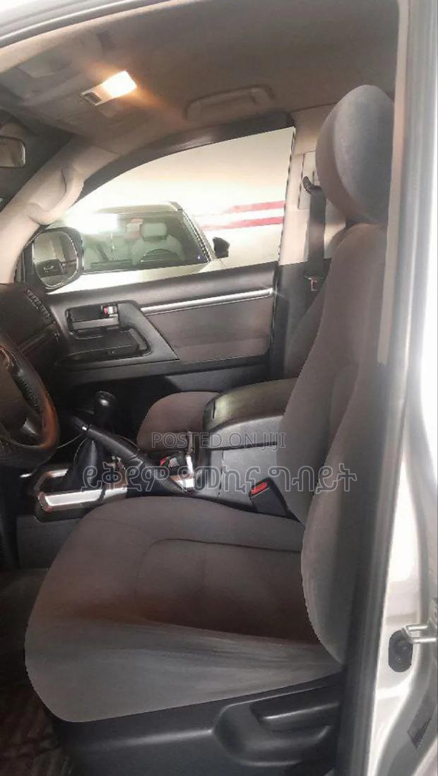 Toyota Land Cruiser 4.5 V8 GXR 2019 Silver
