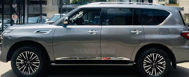 Nissan Patrol 2023 Gray