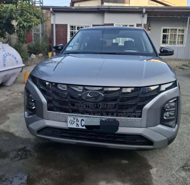Hyundai Creta 2024 Silver