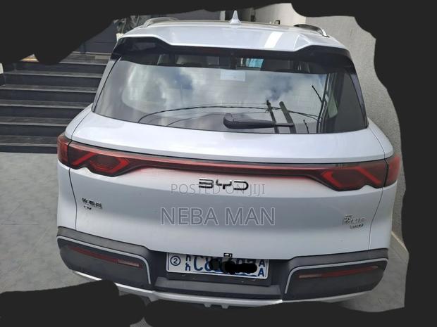 BYD Yuan Up 2025 Silver