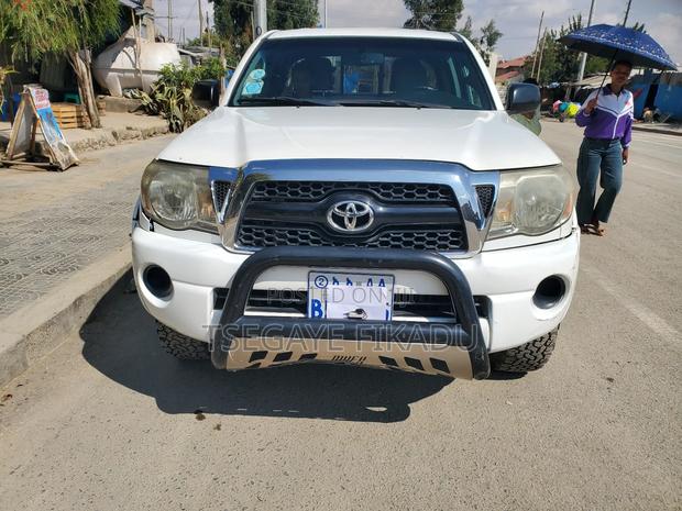Toyota Tacoma Access Cab Automatic 2011 White