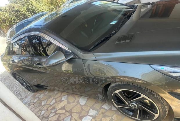 Hyundai Avante 2011 Pearl