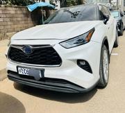 Toyota Highlander Hybrid 2024 White for sale