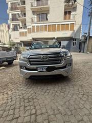 Toyota Land Cruiser 4.5 V8 TD 2017 Silver for sale