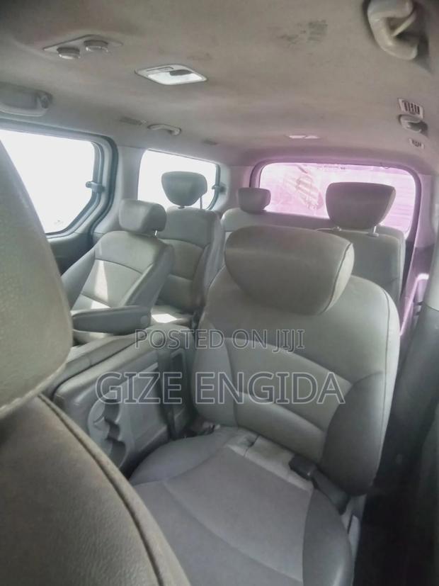 Hyundai Starex 2012 Silver