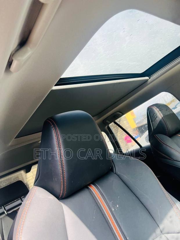 Toyota RAV4 XLE Premium 2022 Green
