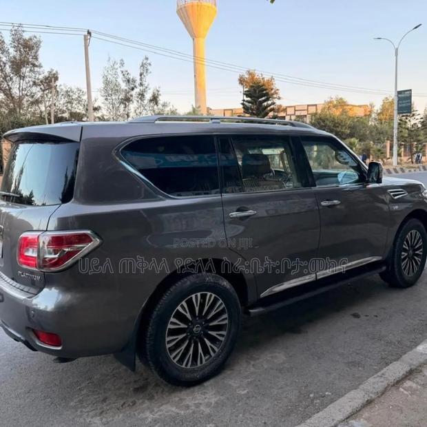 Nissan Patrol 2016 Teal