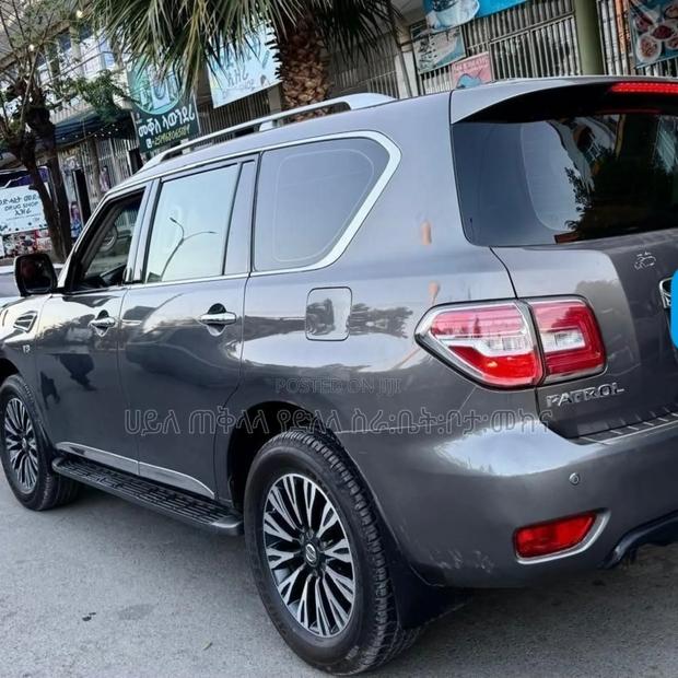 Nissan Patrol 2016 Teal