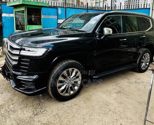 Toyota Land Cruiser 2023 Matt Black