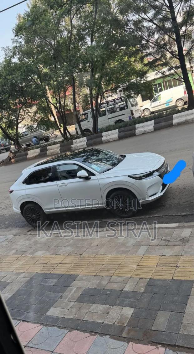 Honda e:NS1 53.6 kWh FWD 2023 White
