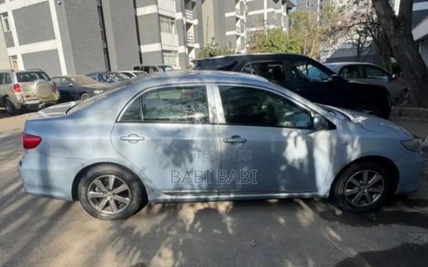 Toyota Corolla 2012 Silver