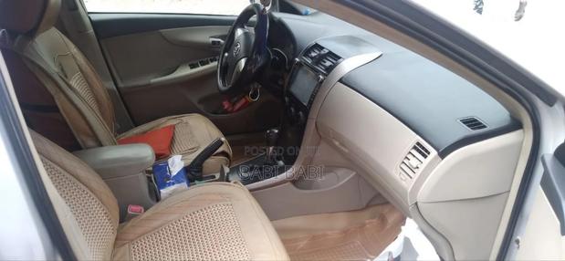 Toyota Corolla 2012 Silver