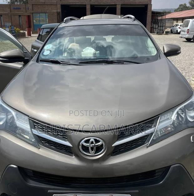 Toyota RAV4 2015 Gray