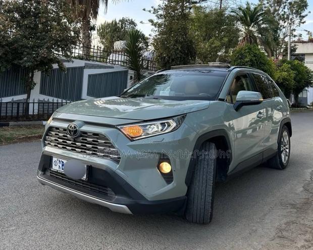 Toyota RAV4 2020 Teal