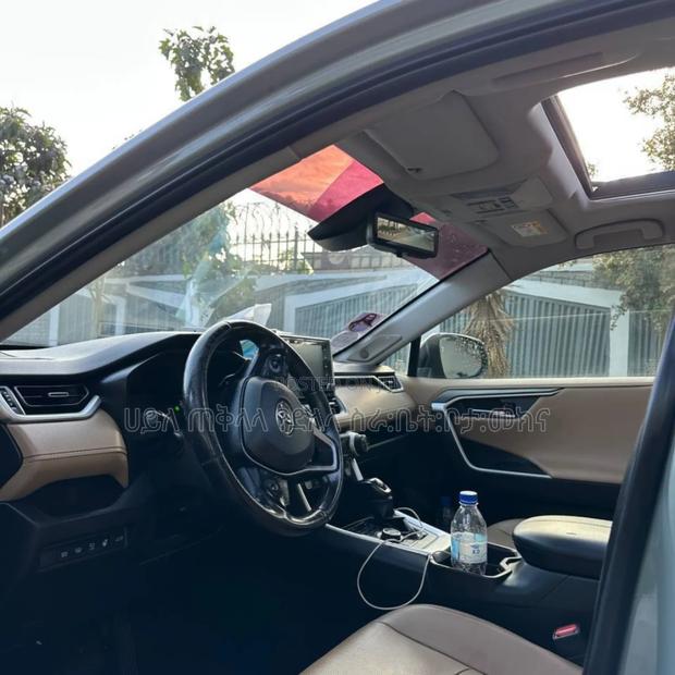 Toyota RAV4 2020 Teal