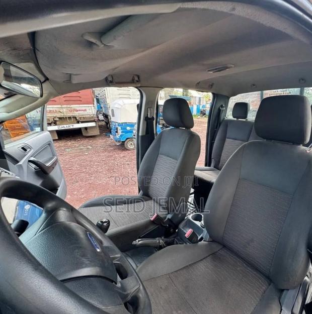 Ford Ranger Wildtrak 2012 Gray
