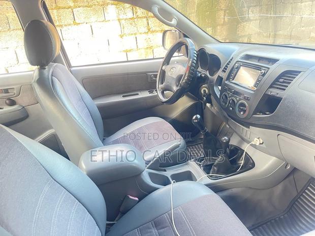 Toyota Hilux 2007 Black
