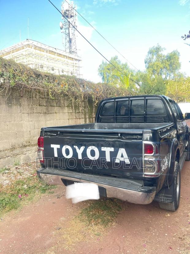 Toyota Hilux 2007 Black
