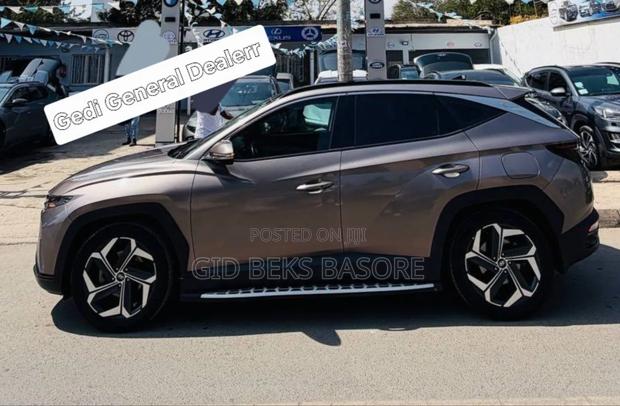Hyundai Tucson 2022 Gray