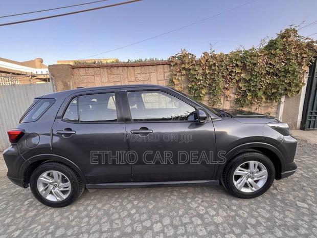 Toyota Raize 1.0 AWD 2022 Black